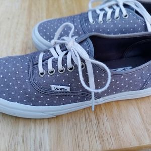 Vans gray and white poka dots womens 8.5 clean, tread is close to 100%